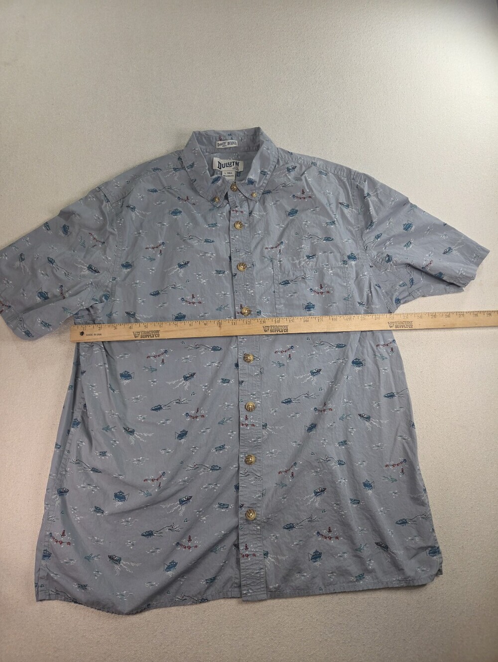 Duluth Trading Untucked Fishing Boat Print Shirt LT - Picture 4 of 7